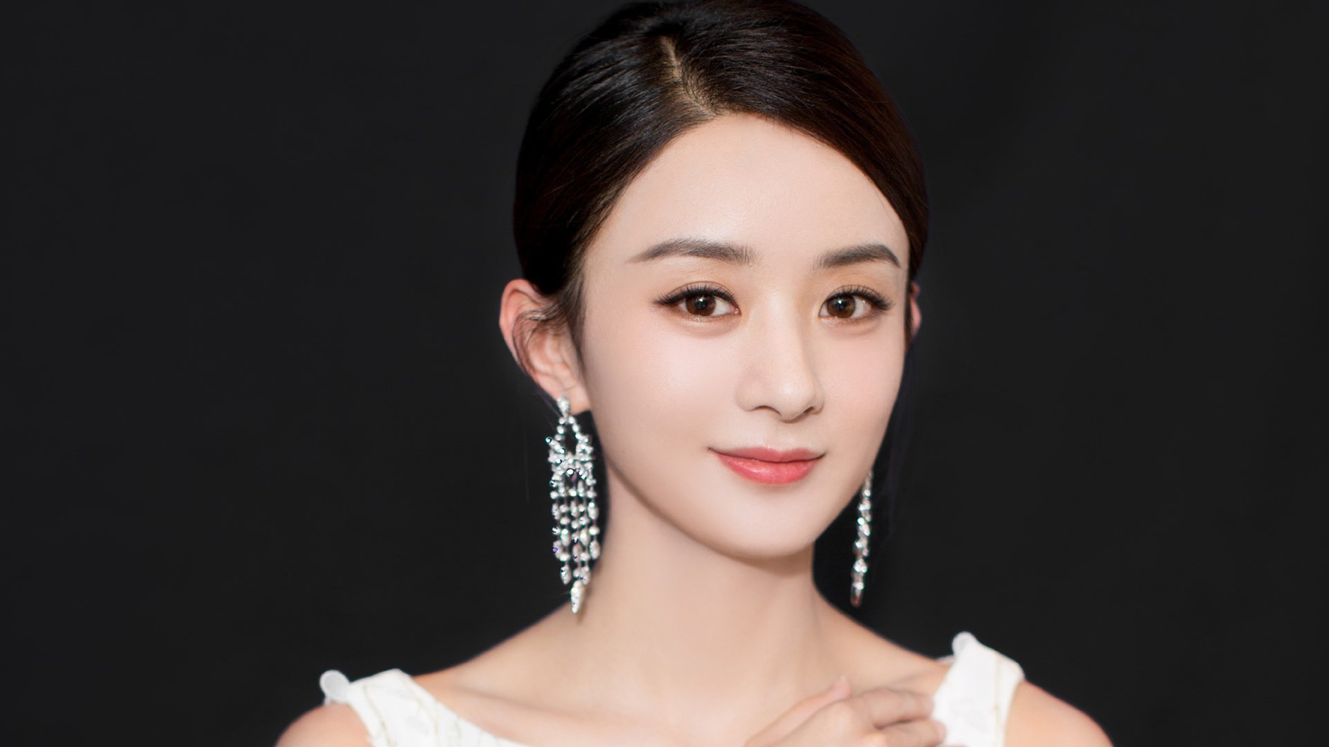 校园足球教练培养机制完善鼓励教师取得执教资质,校园足球教练员培训方案